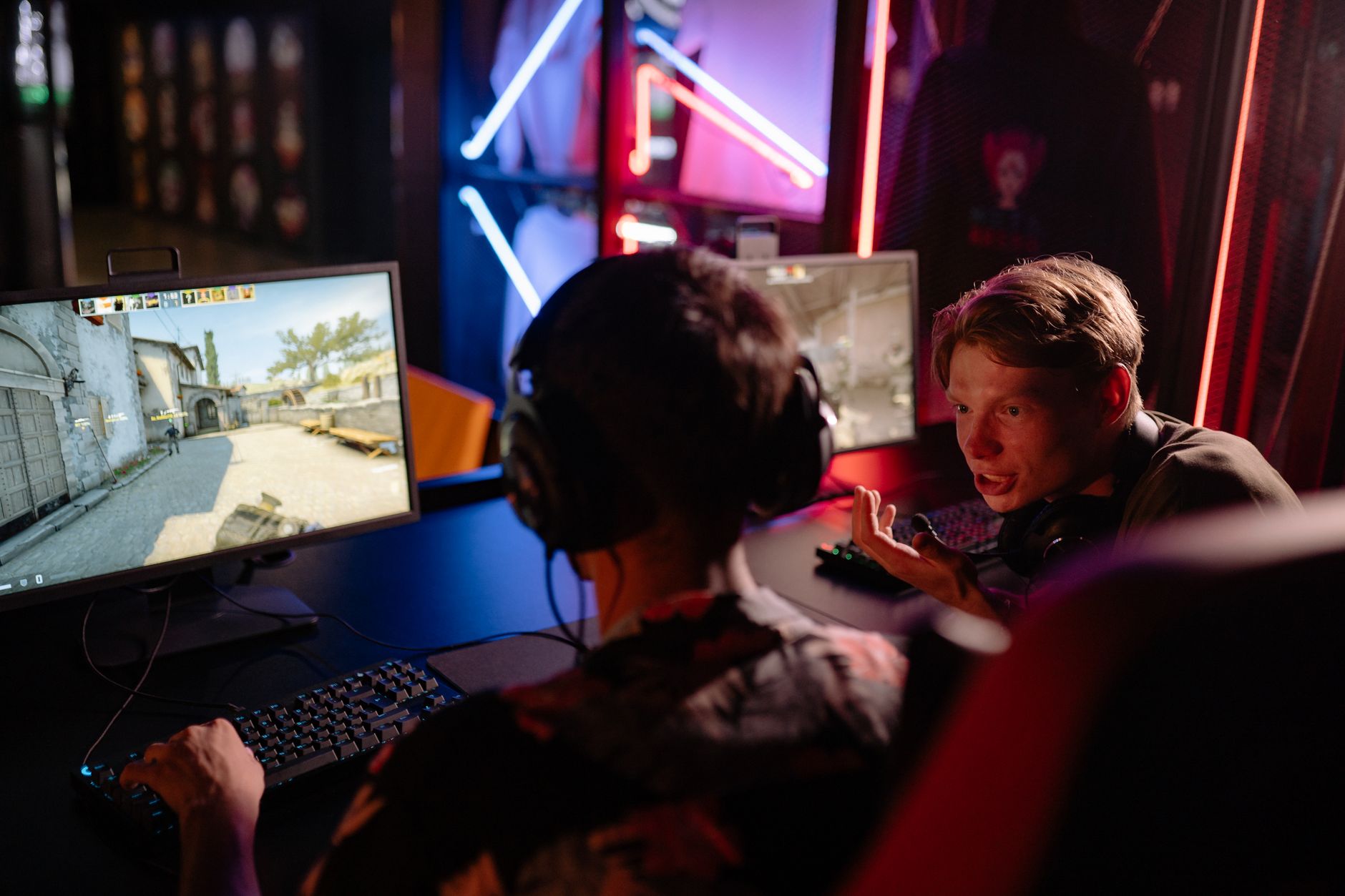 online multiplayer gaming